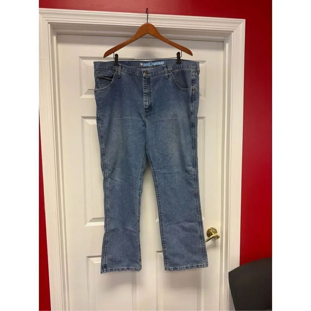 Wrangler 36 Slim Fit Cool Vantage Jeans sz 42X30 EUC
